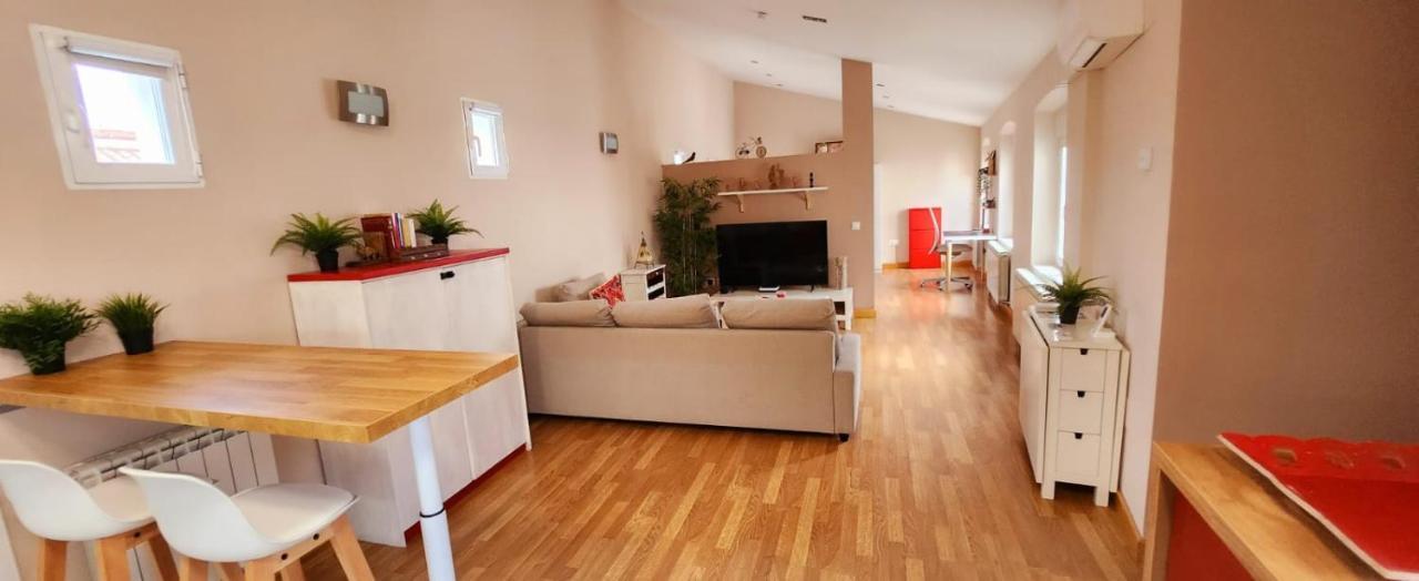 Precioso Loft En Pleno Corazon De Valladolid Buitenkant foto